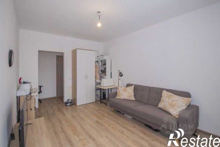3-комн квартира улица Блюхера, 38,  д. 38
