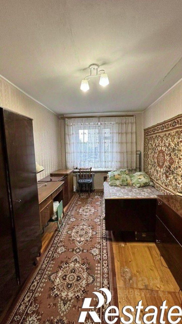 2-комн квартира улица Уральских Рабочих, 42,  д. 42