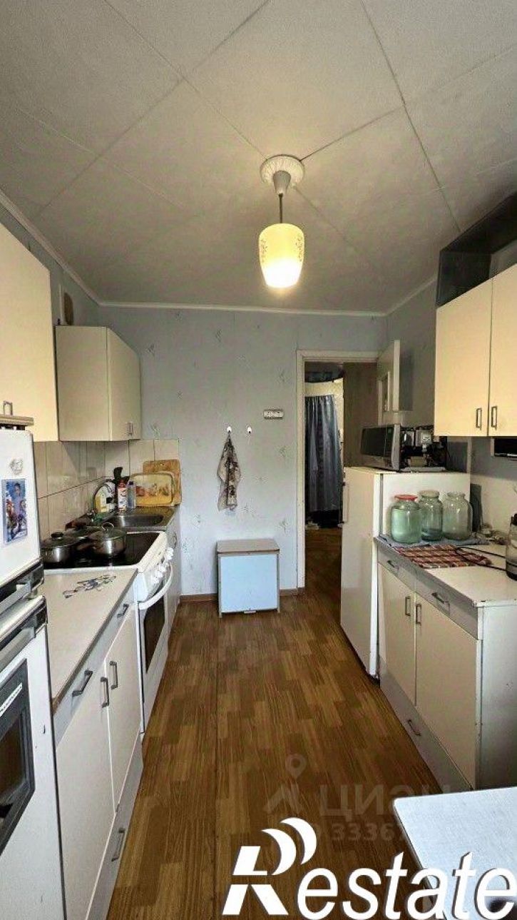 2-комн квартира улица Уральских Рабочих, 42,  д. 42
