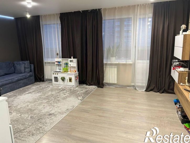 2-комн квартира улица Крестинского, 37/1,  д. 37/1