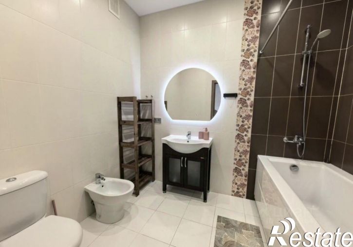 3-комн квартира улица Попова, 33А,  д. 33А