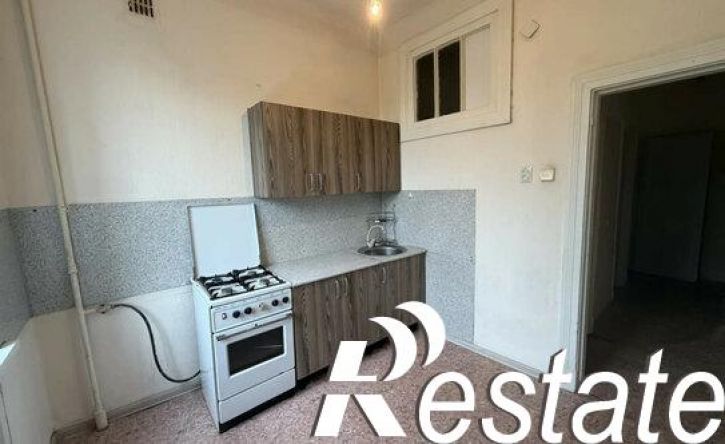 2-комн квартира улица Титова, 12,  д. 12
