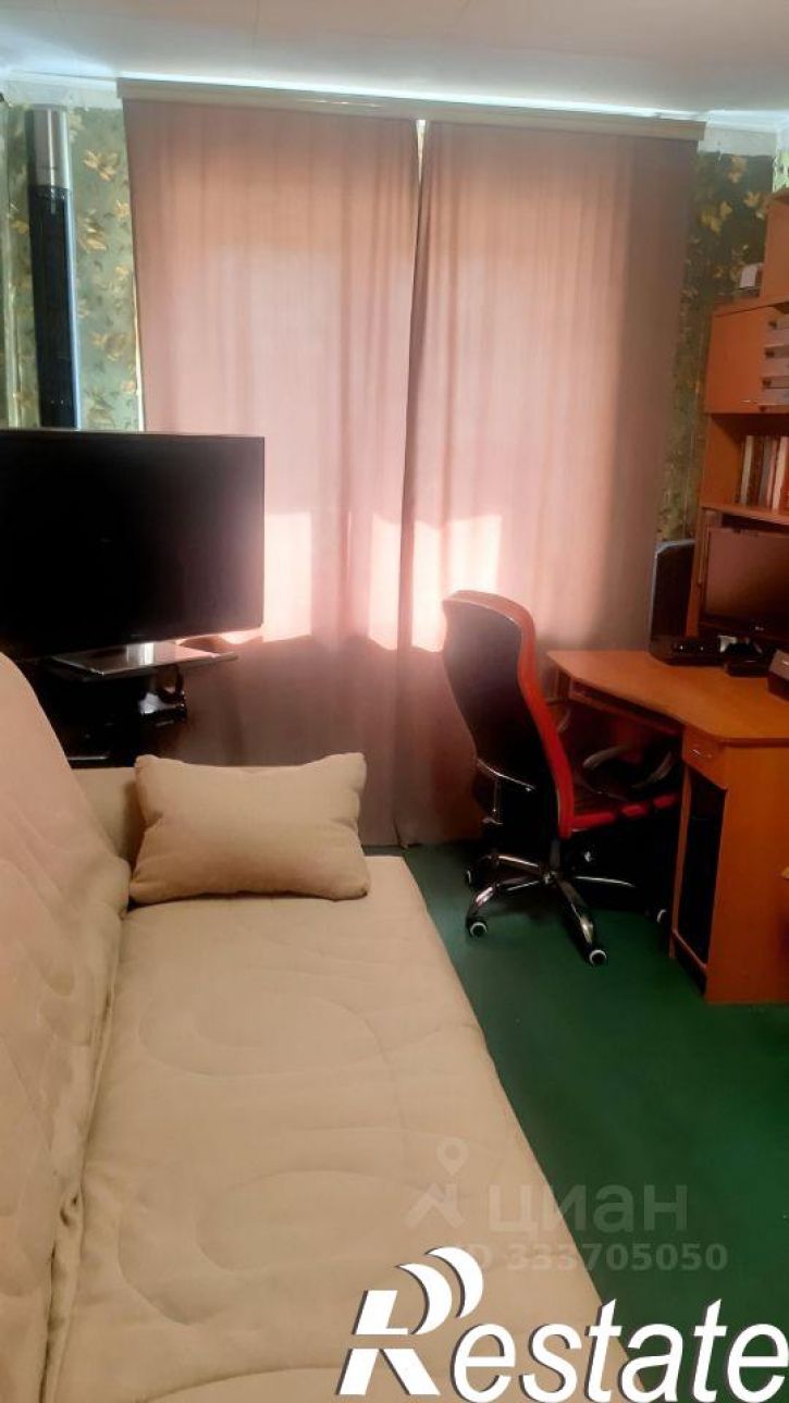 2-комн квартира улица Чекистов, 12,  д. 12