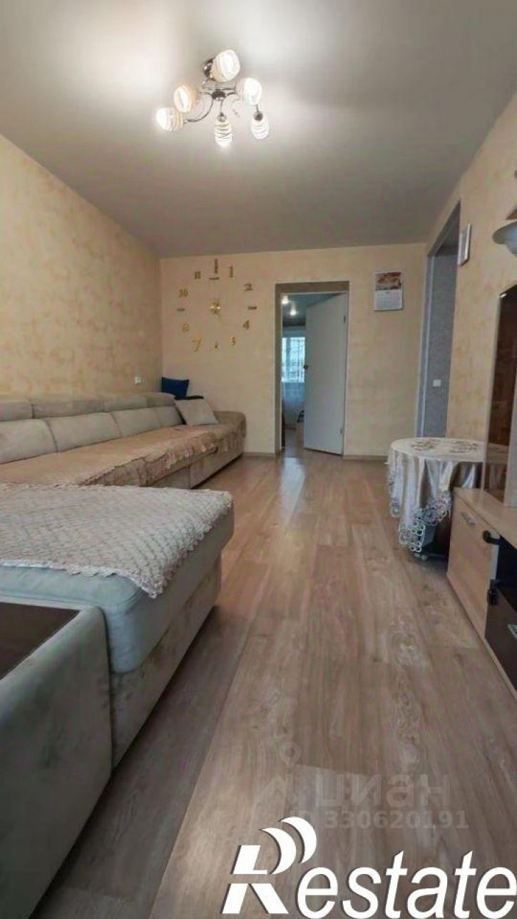 3-комн квартира улица Миномётчиков, 28,  д. 28