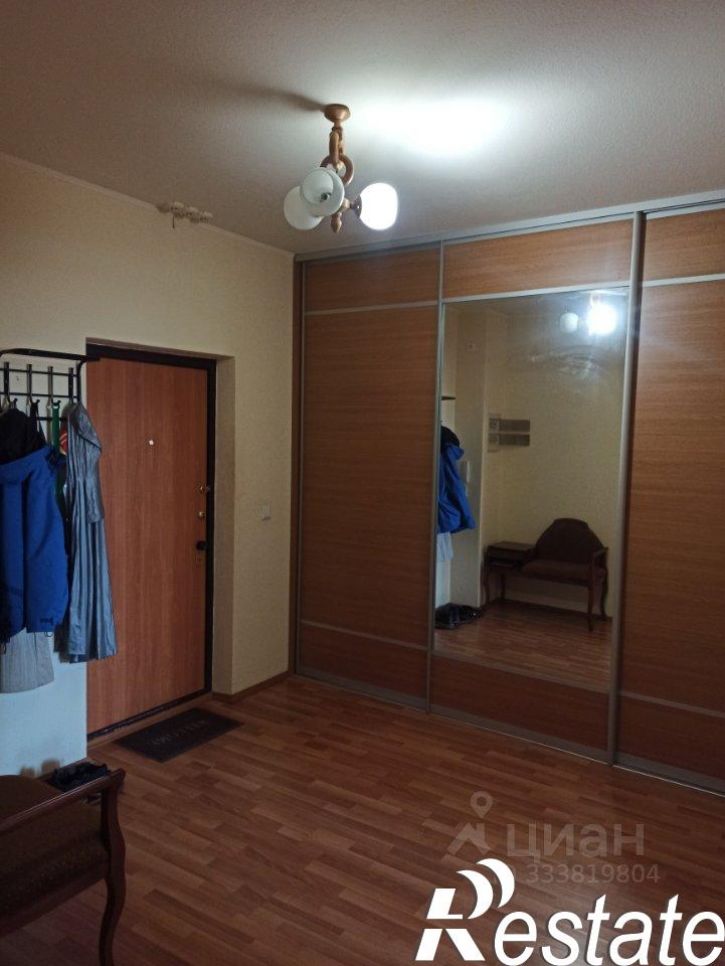 3-комн квартира улица Орденоносцев, 4,  д. 4