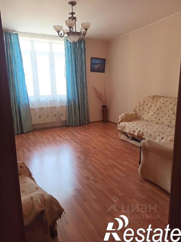 3-комн квартира улица Орденоносцев, 4,  д. 4