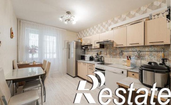 2-комн квартира улица Краснолесья, 103,  д. 103
