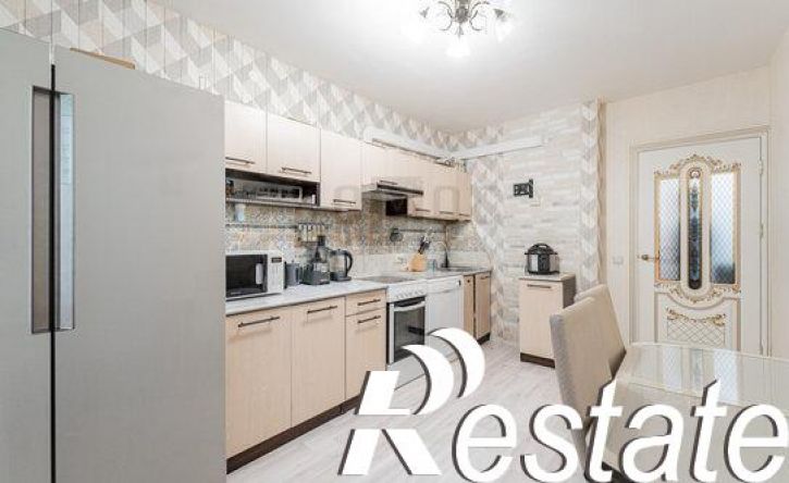 2-комн квартира улица Краснолесья, 103,  д. 103