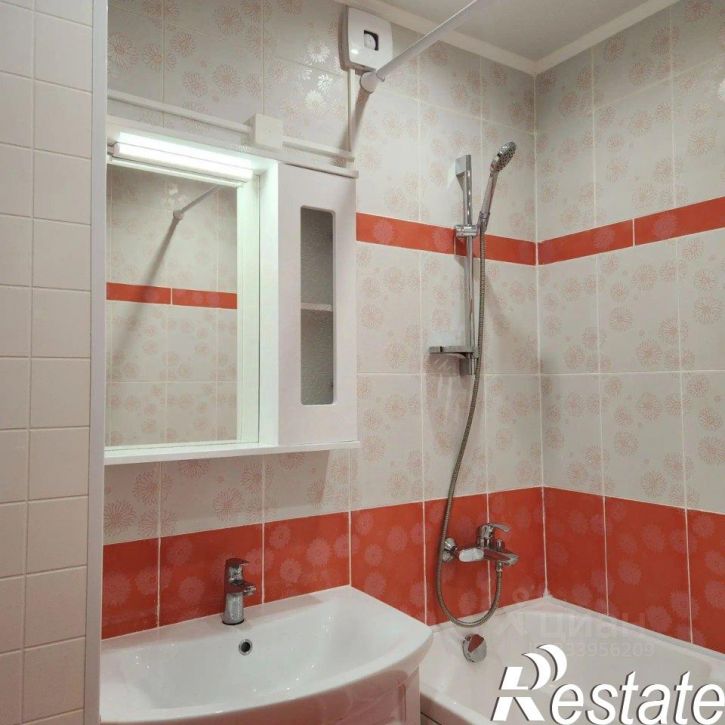 2-комн квартира Рощинская улица, 72А,  д. 72А