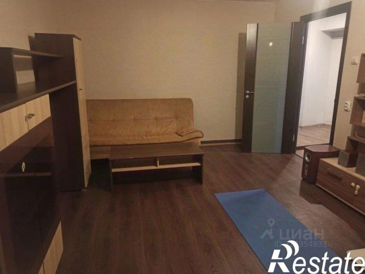 2-комн квартира улица Старых Большевиков, 52,  д. 52