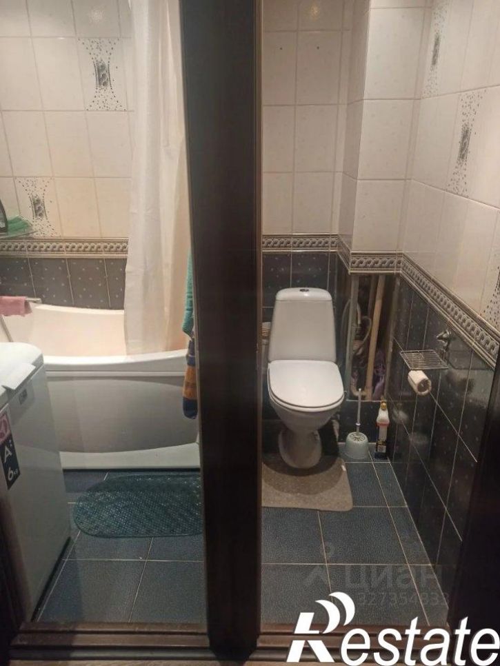 2-комн квартира улица Старых Большевиков, 52,  д. 52
