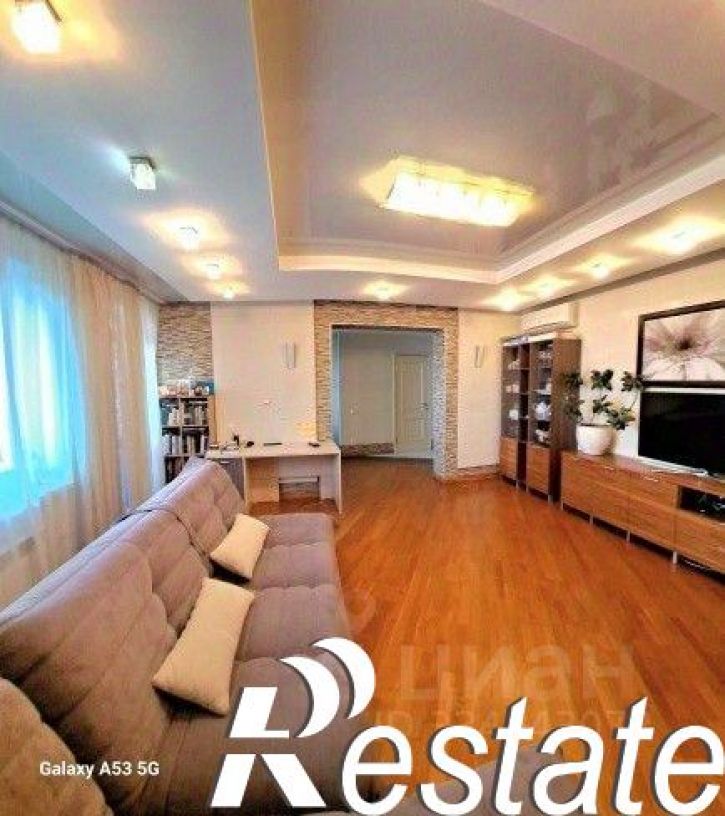 3-комн квартира проспект Космонавтов, 46А,  д. 46А