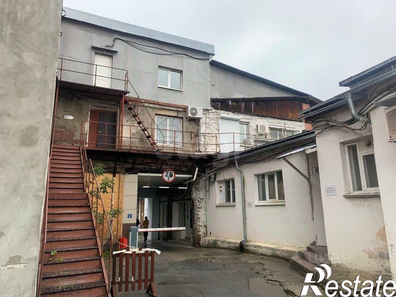 Купить складское помещение за 330 001 000 рублей на улица Чапаева, 7