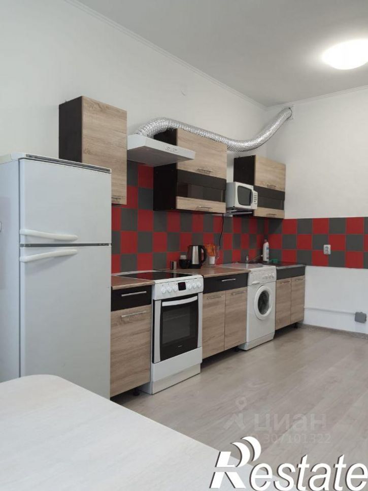 2-комн квартира Базовый переулок, 50,  д. 50