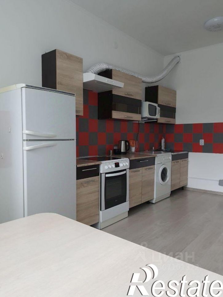 2-комн квартира Базовый переулок, 50,  д. 50