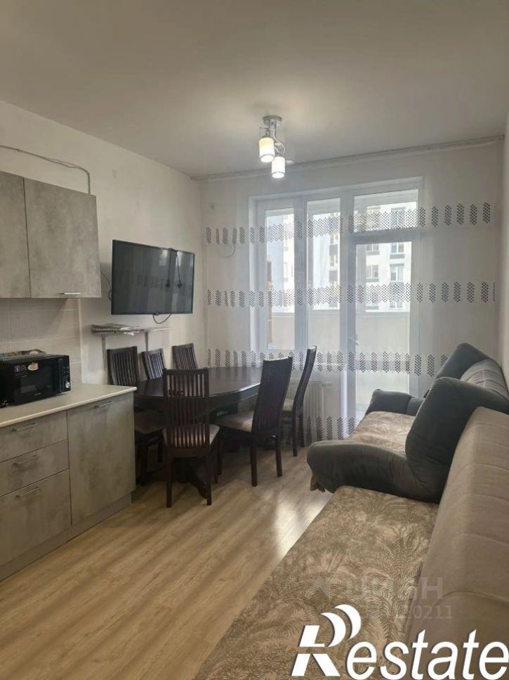 2-комн квартира улица Академика Парина, 46/5,  д. 46/5