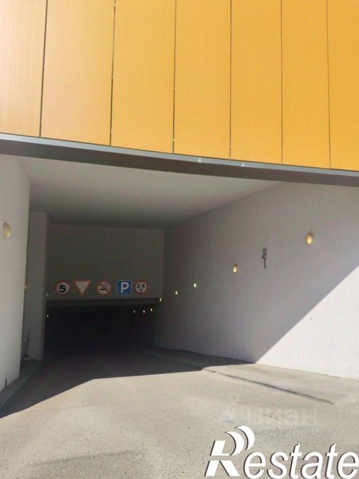 Гараж/парковка проспект Академика Сахарова, 39,  д. 39