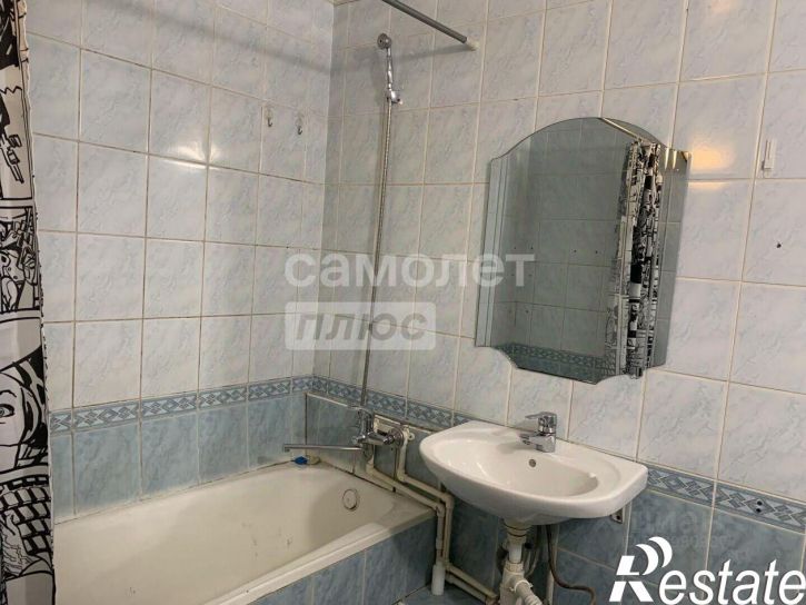 2-комн квартира улица Академика Бардина, 2/1,  д. 2/1