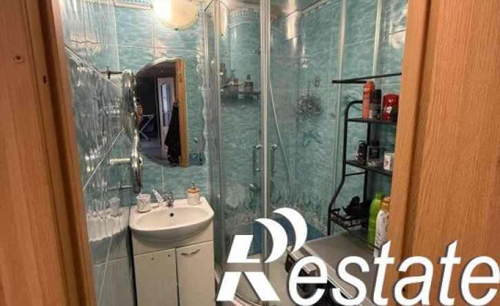 2-комн квартира улица Фрезеровщиков, 39,  д. 39