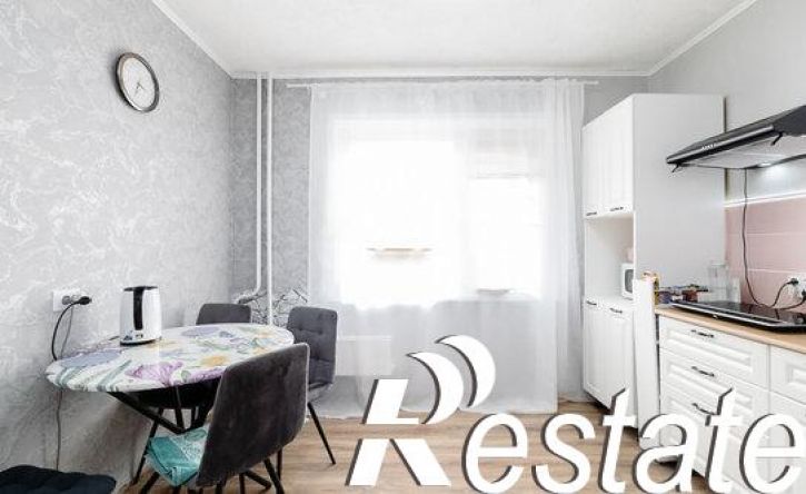 3-комн квартира улица Викулова, 55,  д. 55