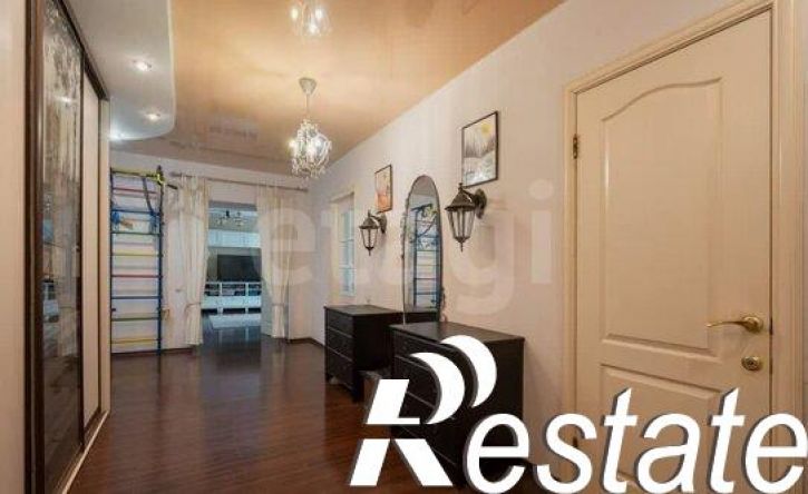 3-комн квартира улица Менделеева, 18,  д. 18