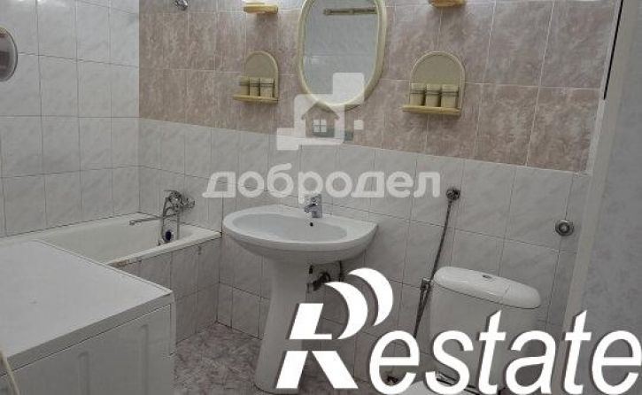 2-комн квартира улица Энергостроителей, 4/2,  д. 4/2