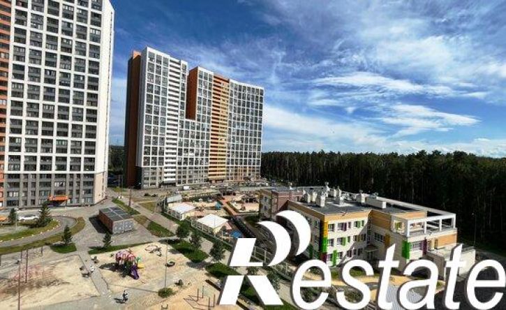 1-комн квартира жилой район Уктус, микрорайон Светлый, 3