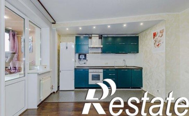 3-комн квартира Базовый переулок, 54,  д. 54