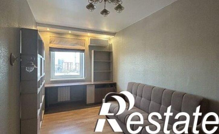 3-комн квартира улица Бажова, 68,  д. 68