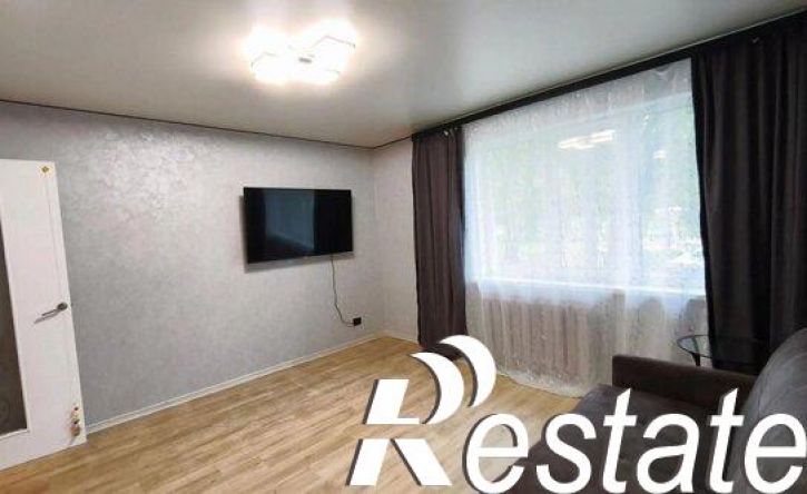 2-комн квартира Симферопольская улица, 33,  д. 33