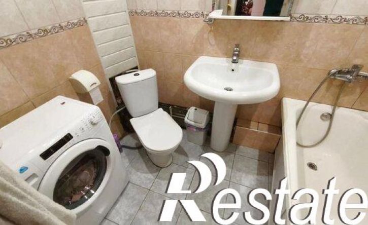 2-комн квартира Симферопольская улица, 33,  д. 33