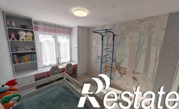 3-комн квартира Латвийская улица, 56,  д. 56