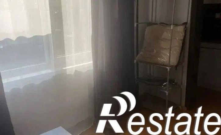 4-комн квартира улица Викулова, 65,  д. 65